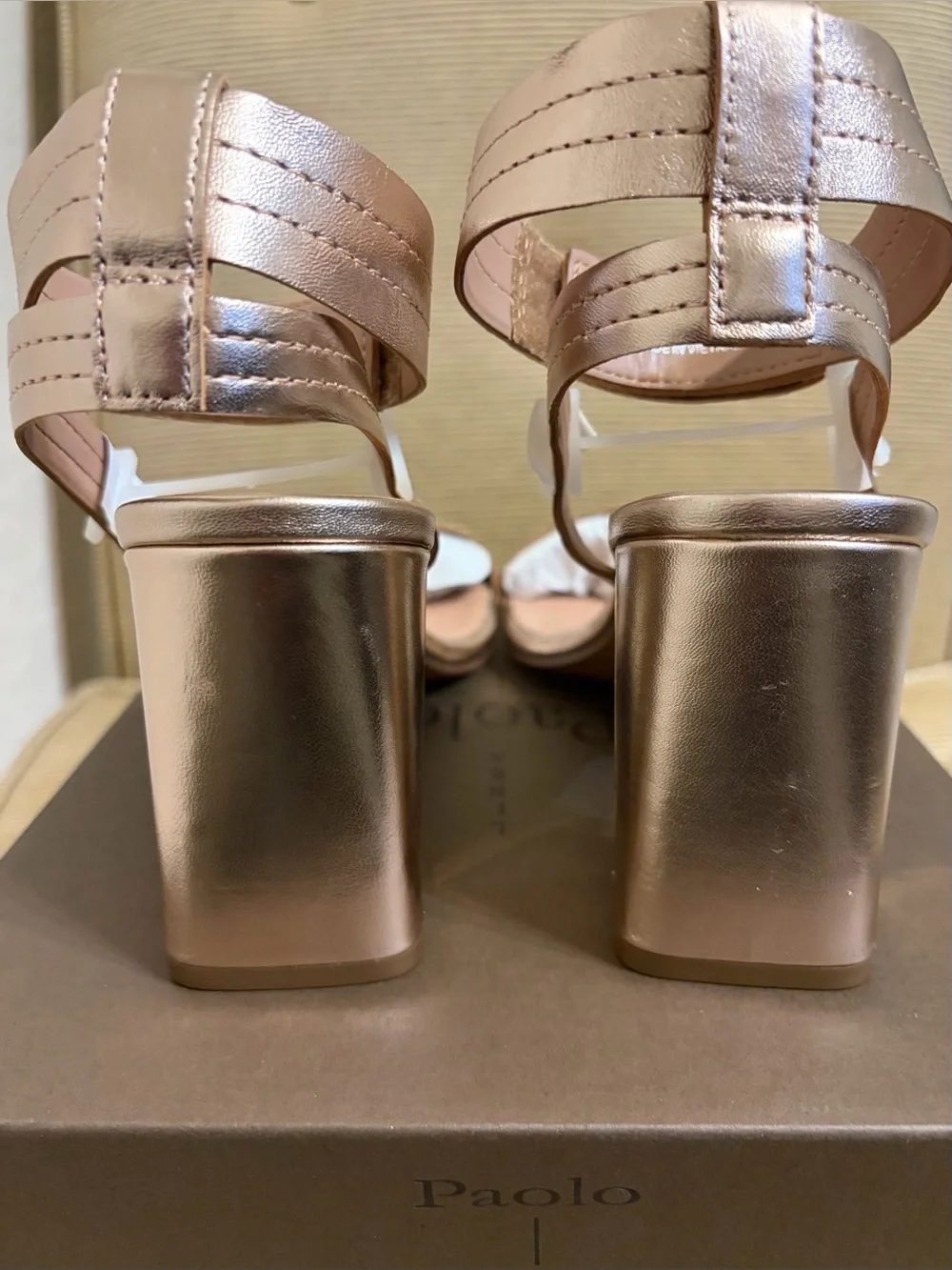 NWT Linea Paolo Eden-L Women's Metallic Leather Sandal - Size 9